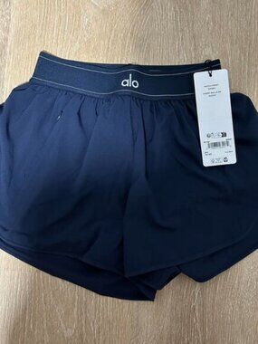 Alo match point shorts in navy